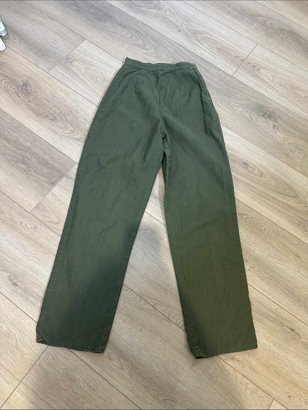 Small vintage Womens military green slacks.